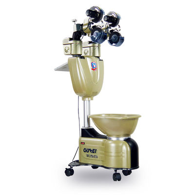 Máquina robótica elegante de la práctica de los tenis de mesa del servicio al azar