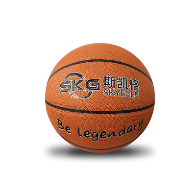 Baloncesto de cuero de la talla 7 de la PU del apretón reflexivo olográfico del resbalón
